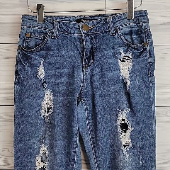 Forever 21 destructed skinny jeans Size 24 - Picture 3 of 13